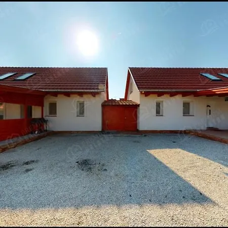 Feriehus Atilla Vendeghaz 2 *